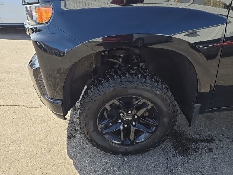 Used 2019 Chevrolet Silverado 1500 Custom Trail Boss w/ Custom Convenience Package image 10