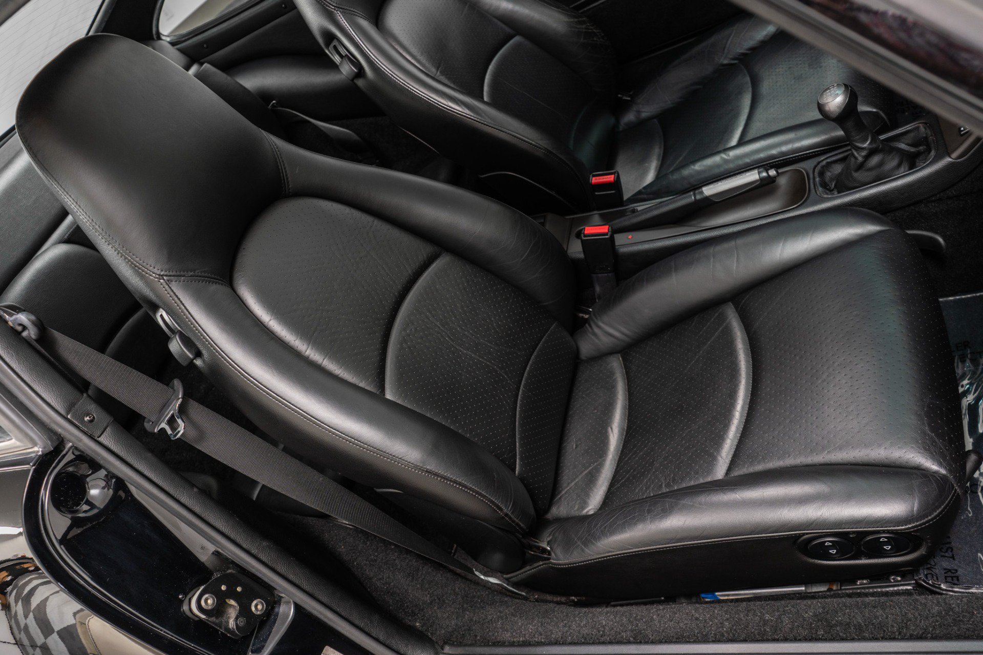 Used 1997 Porsche 911 Carrera S RWD image 24