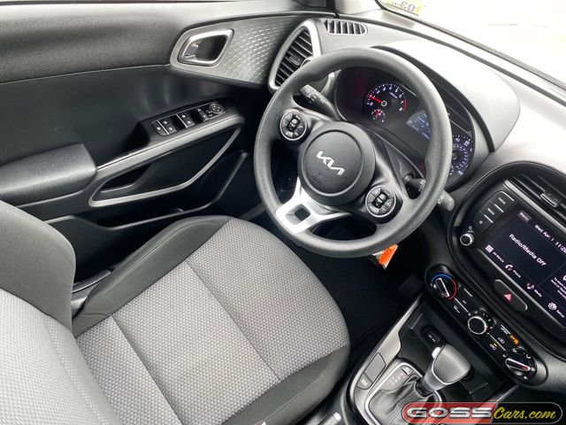 Used 2022 Kia Soul LX w/ Technology Package image 18