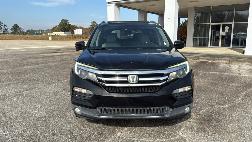Used 2017 Honda Pilot Touring image 3