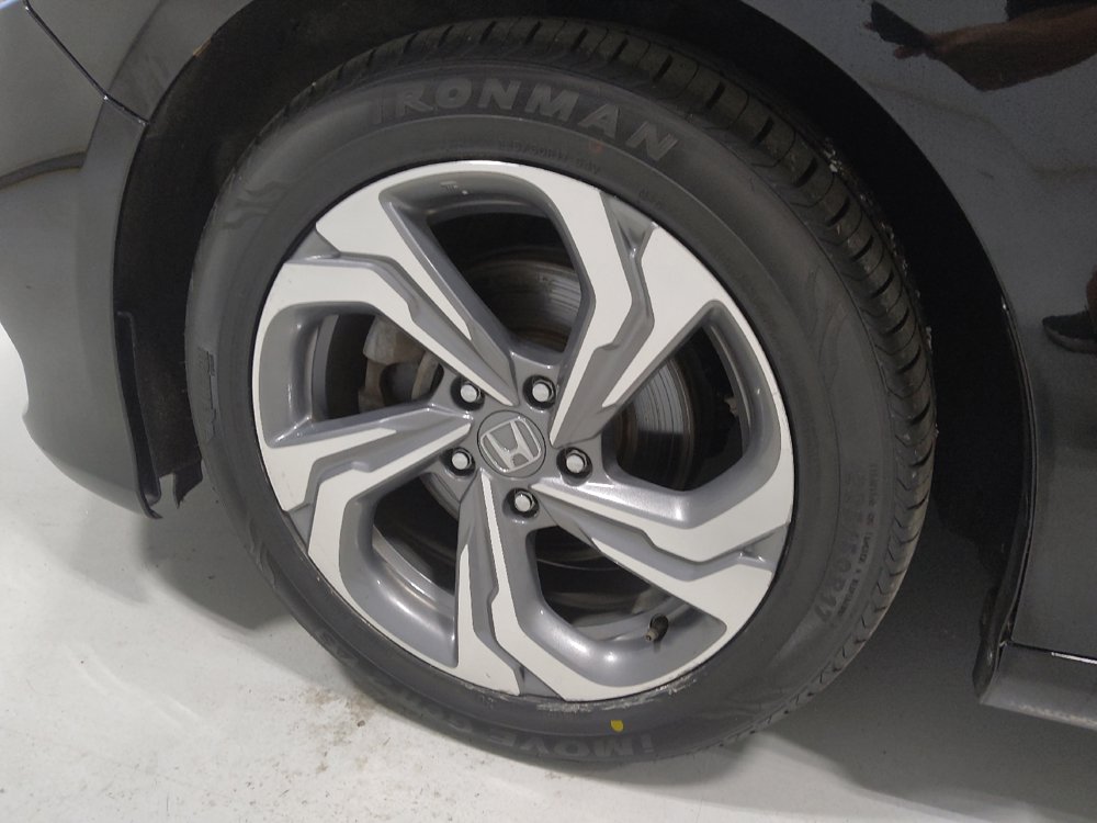 Used 2020 Honda Accord EX image 31
