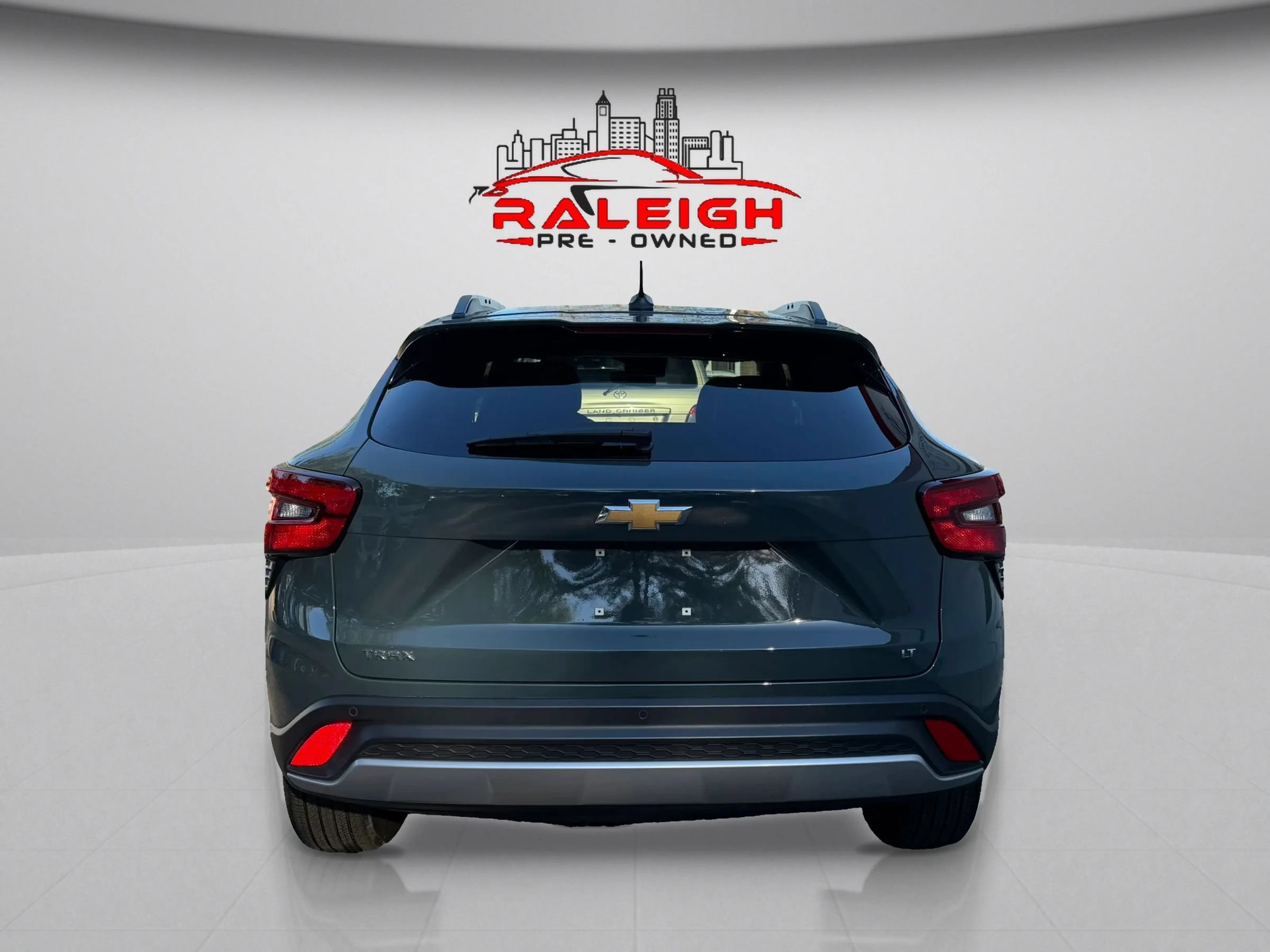 Used 2025 Chevrolet Trax LT w/ Driver Confidence Package FWD image 6