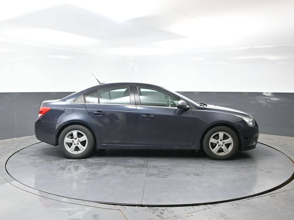 Used 2014 Chevrolet Cruze LT FWD image 4