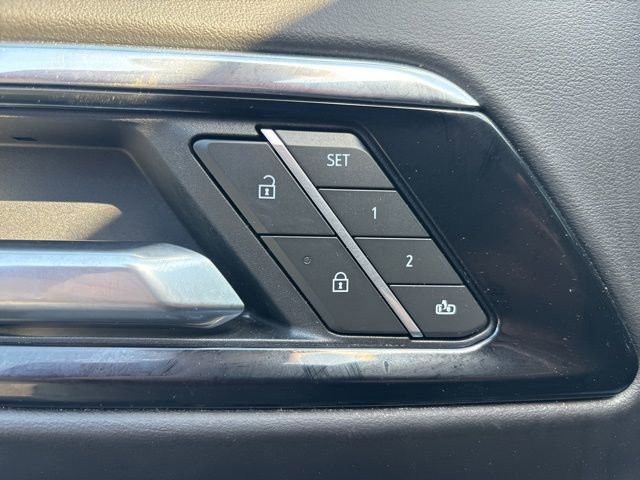Used 2025 Chevrolet Tahoe LT AWD/4WD image 38