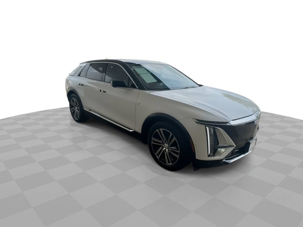 Certified 2025 Cadillac Lyriq Luxury AWD/4WD image 2