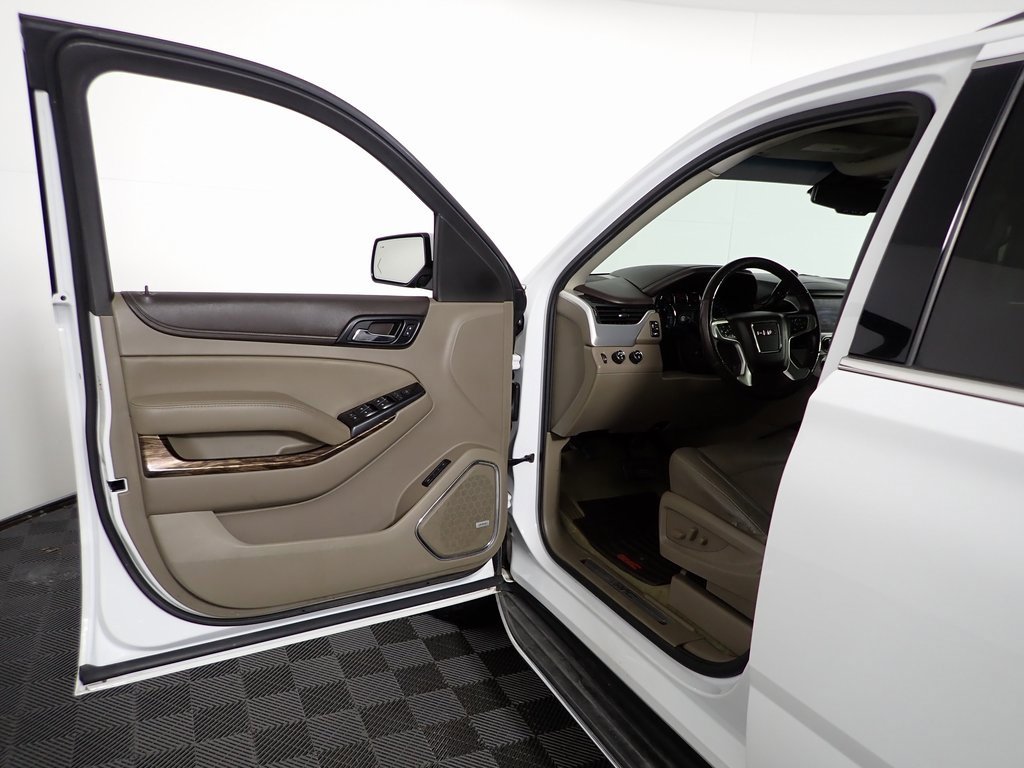 Used 2017 GMC Yukon SLT image 19