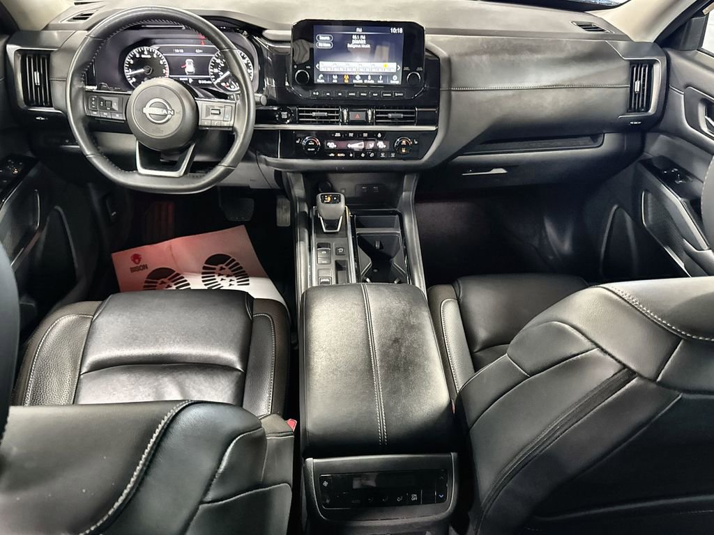 Used 2025 Nissan Pathfinder SL image 25