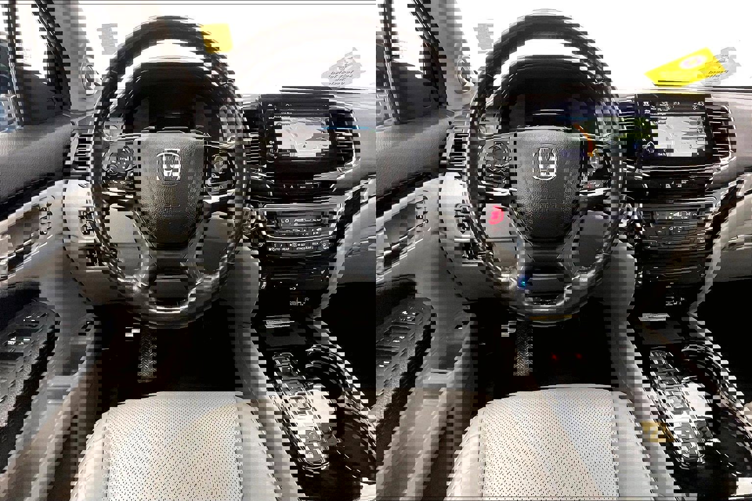 Used 2019 Honda Pilot Elite image 4