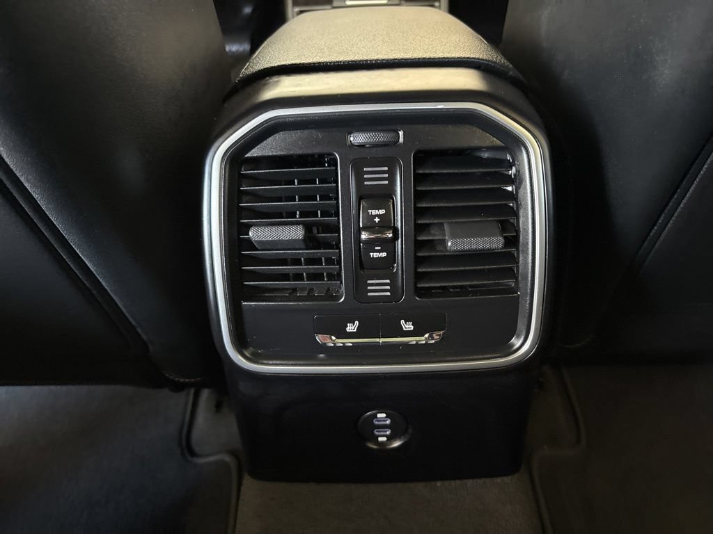Used 2024 Porsche Macan Turbo AWD/4WD image 19