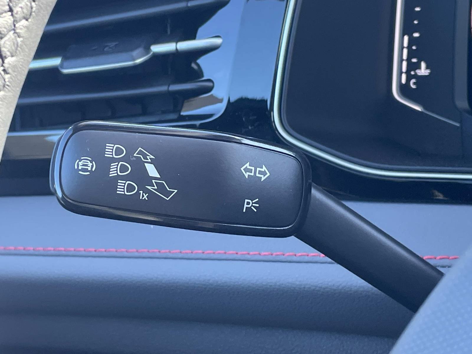 New 2026 Volkswagen Jetta GLI Autobahn FWD image 25