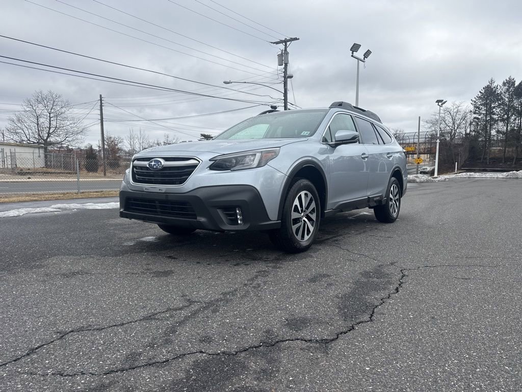 Used 2022 Subaru Outback Premium image 6