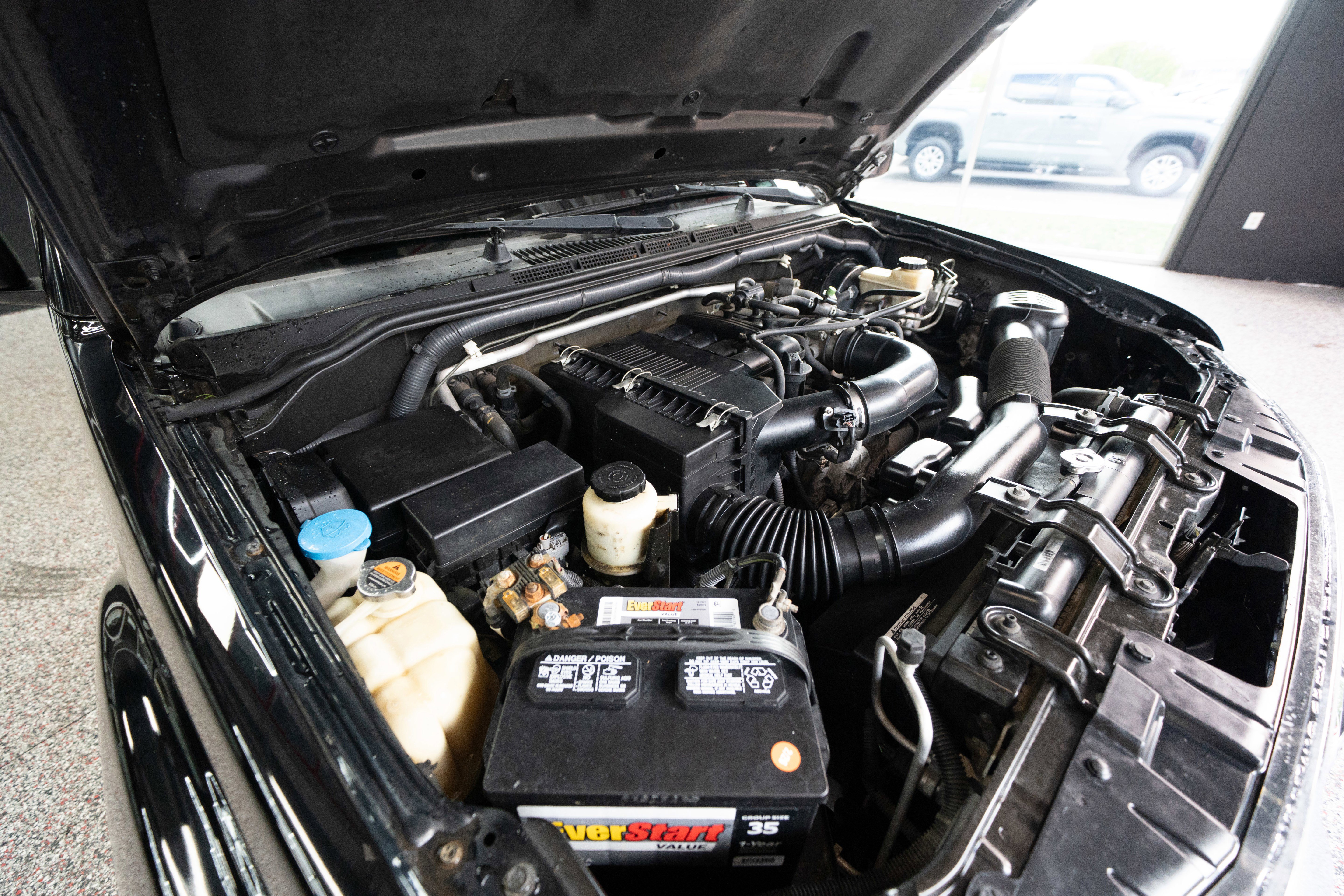 Used 2014 Nissan Frontier S image 31