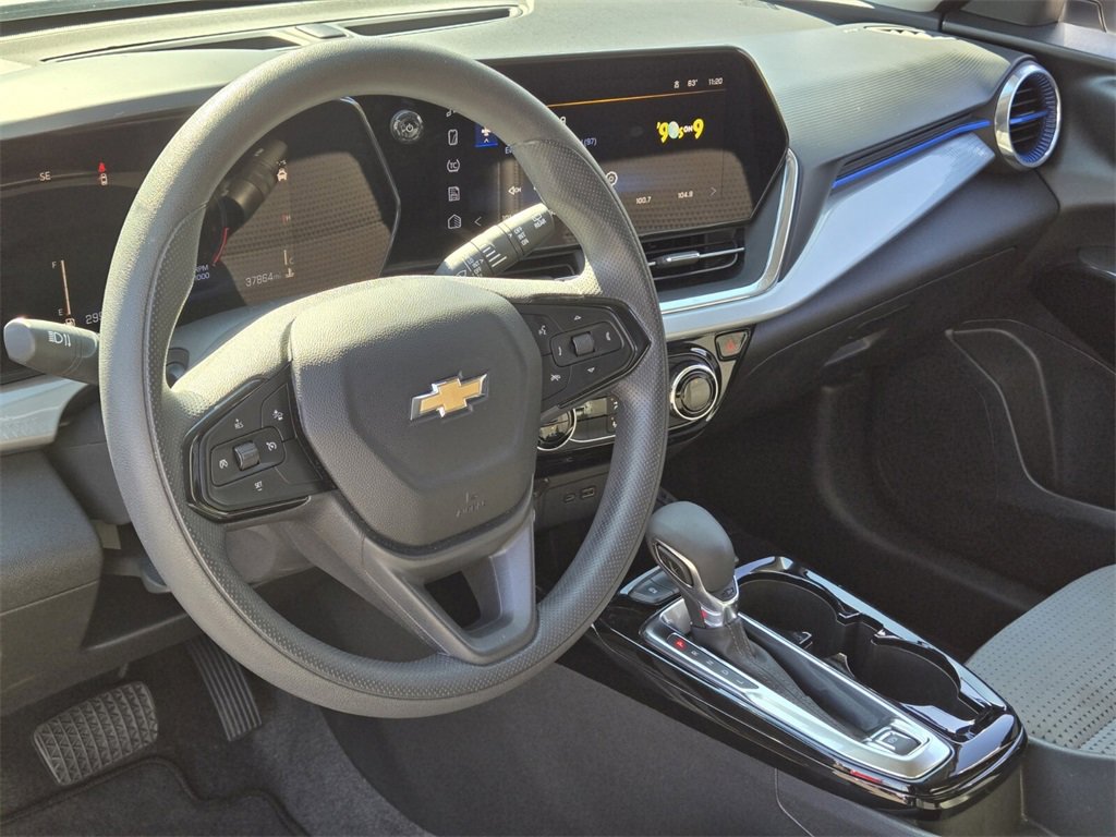 Used 2024 Chevrolet Trax LT image 11