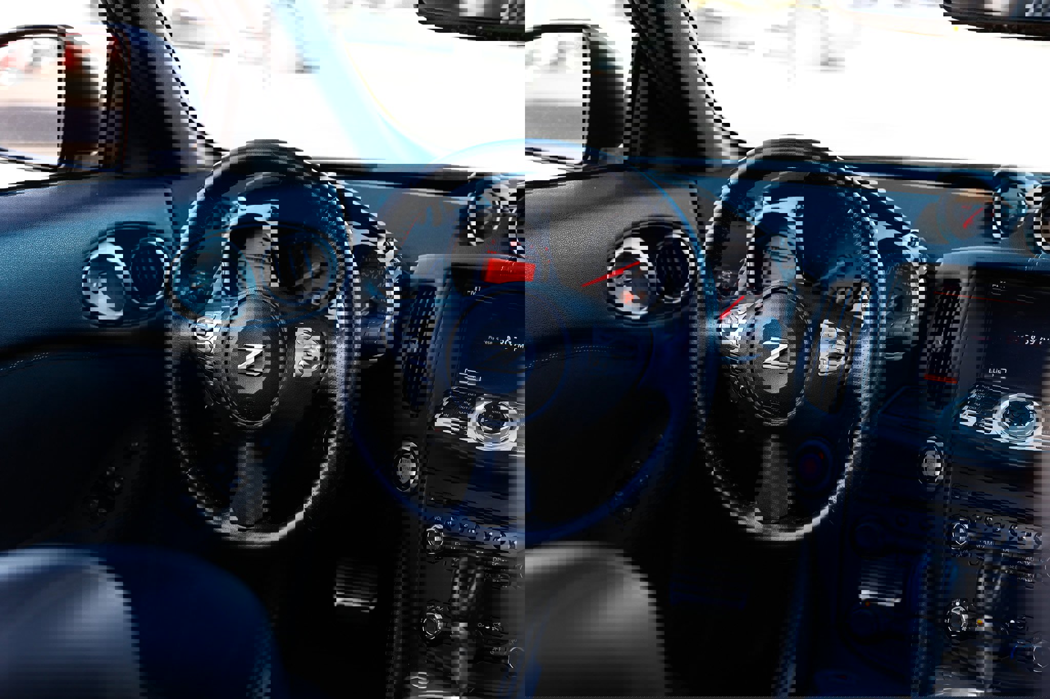 Used 2014 Nissan 370Z Touring w/ Sport Package image 27