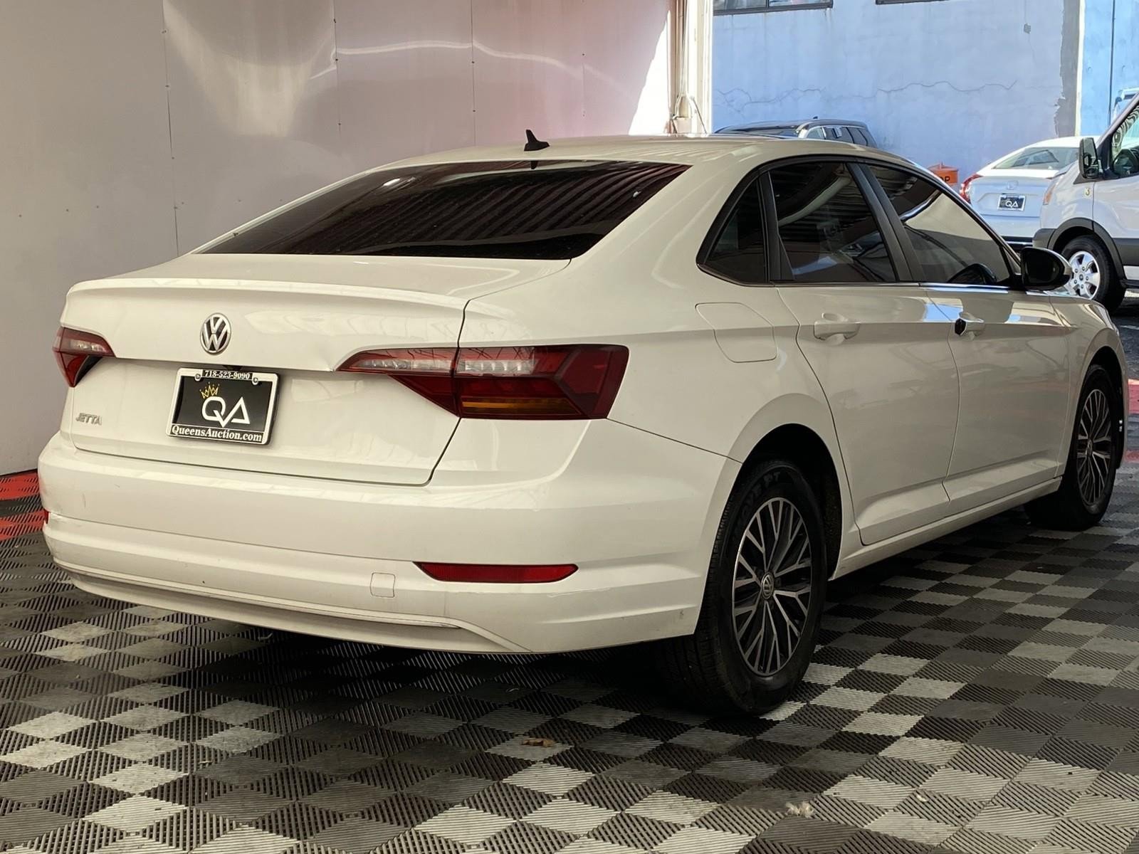 Used 2019 Volkswagen Jetta SE image 6