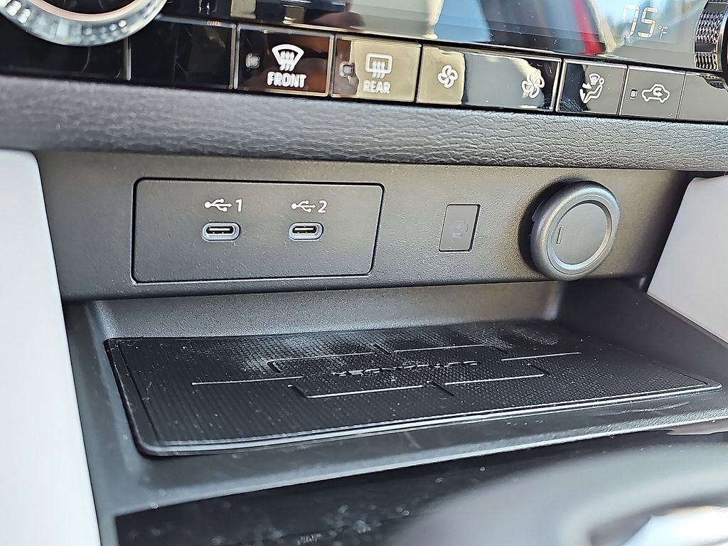 New 2026 Mitsubishi Outlander SE image 17