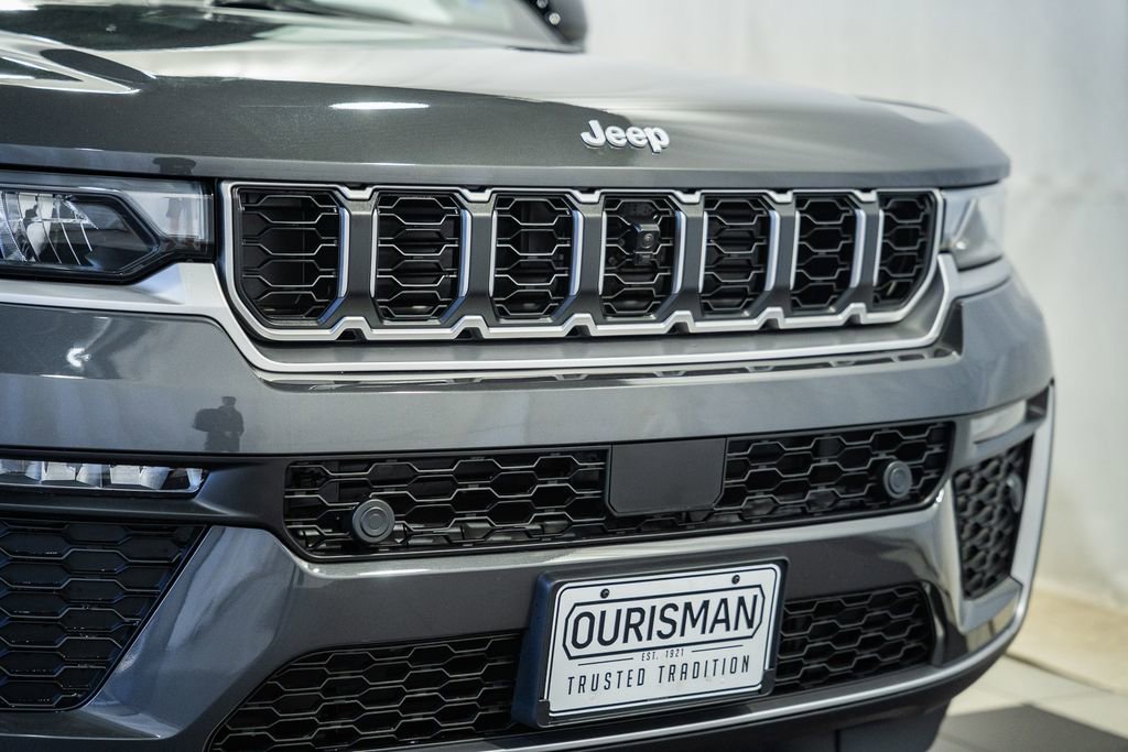 New 2026 Jeep Grand Cherokee Limited AWD/4WD image 12