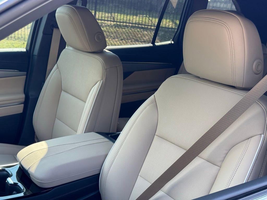 New 2026 Buick Enclave Preferred w/ Power Package FWD image 16