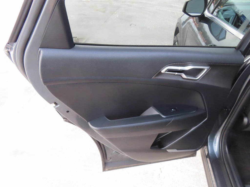 Certified 2023 Kia Sportage LX image 22