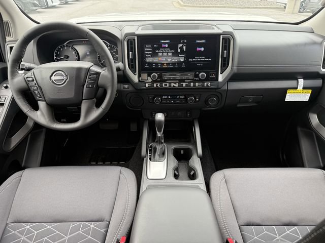 New 2025 Nissan Frontier SV w/ SV Convenience Package image 2