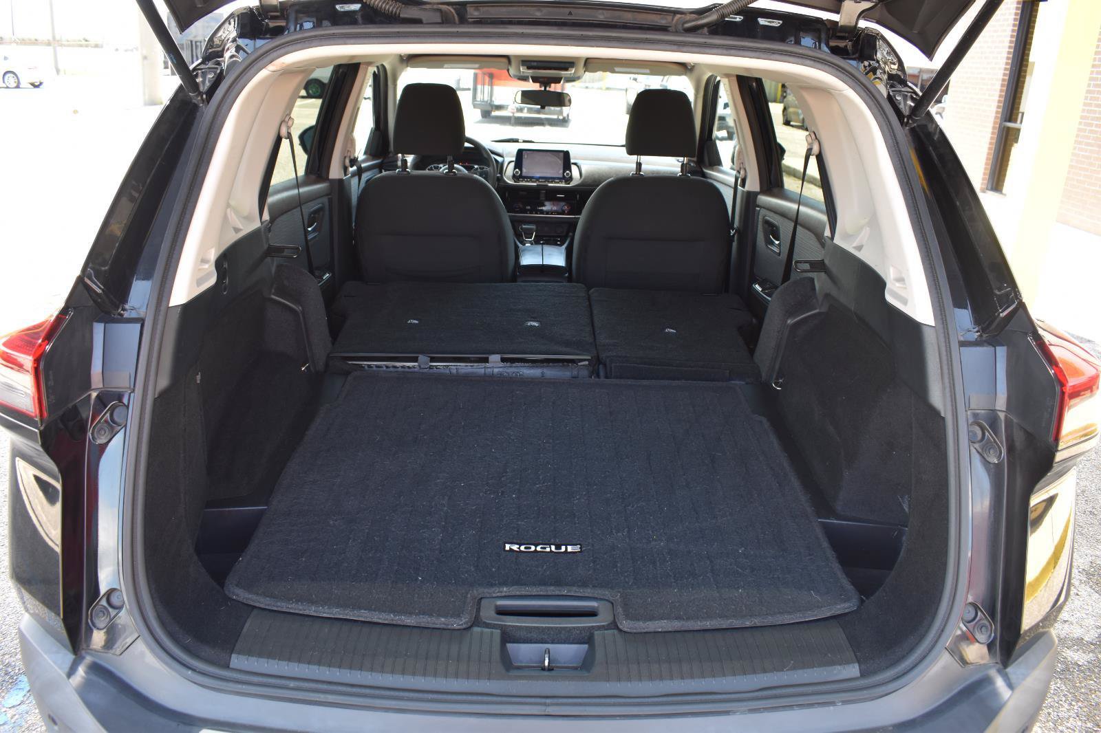 Used 2021 Nissan Rogue SV FWD image 54