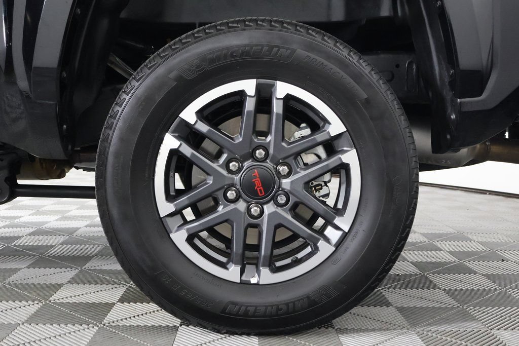 Used 2025 Toyota Tacoma TRD Sport AWD/4WD image 16