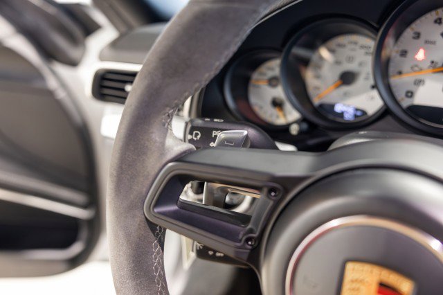Used 2018 Porsche 911 GT3 RWD image 33