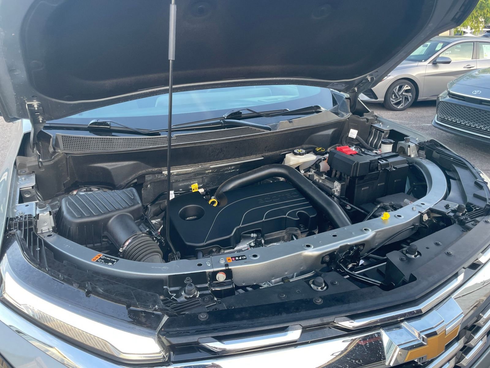 Used 2025 Chevrolet Equinox LT image 31