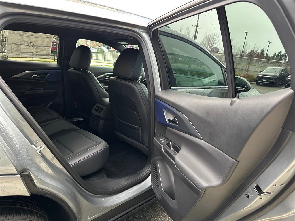 New 2026 Chevrolet Equinox EV LT image 13