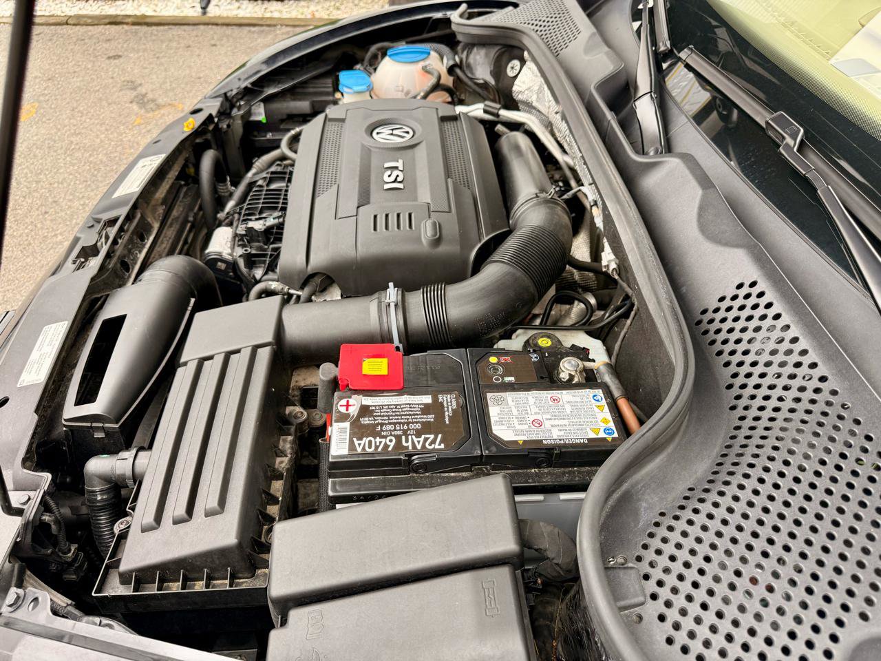 Used 2014 Volkswagen Beetle R-Line image 24
