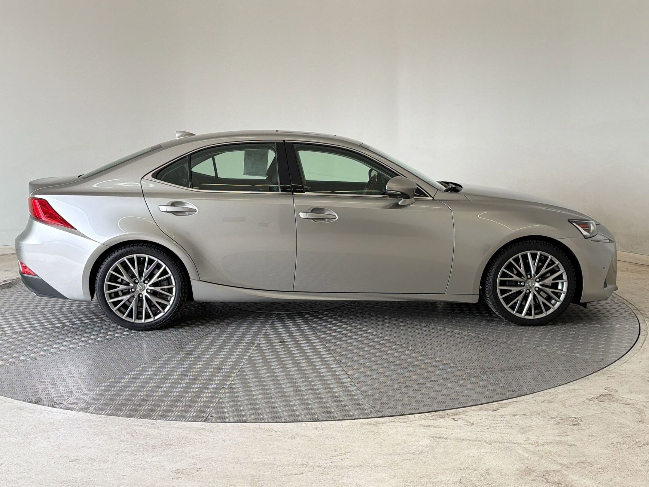 Used 2018 Lexus IS 300 AWD w/ Comfort Package image 8