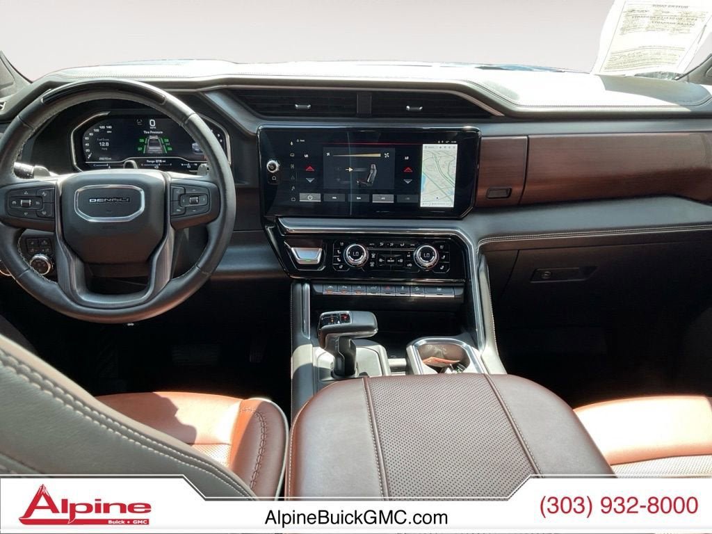 Used 2024 GMC Sierra 1500 Denali Ultimate AWD/4WD image 10