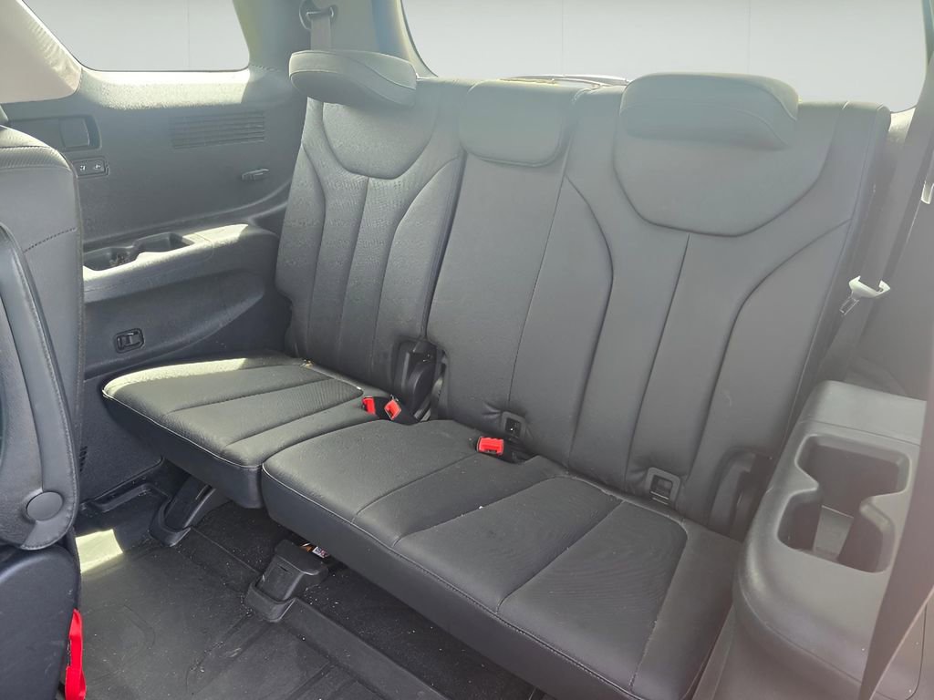 Used 2022 Hyundai Palisade SEL w/ Premium Package AWD/4WD image 12