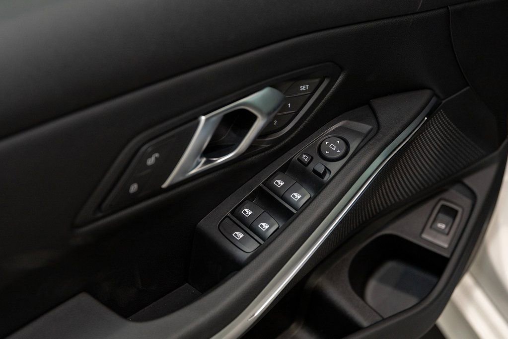 Used 2026 BMW 330i xDrive 330i xDrive w/ Premium Package image 13