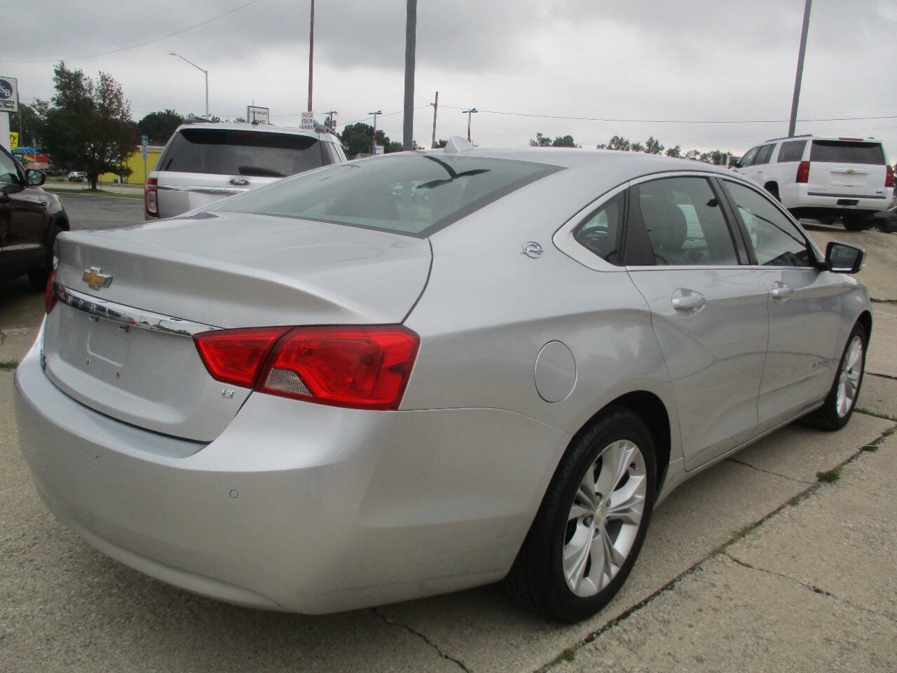 Used 2014 Chevrolet Impala LT w/ Convenience Package FWD image 7