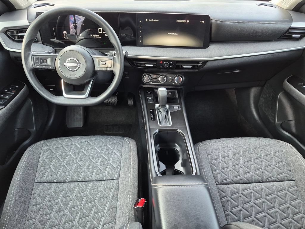 Used 2025 Nissan Kicks SV AWD/4WD image 22
