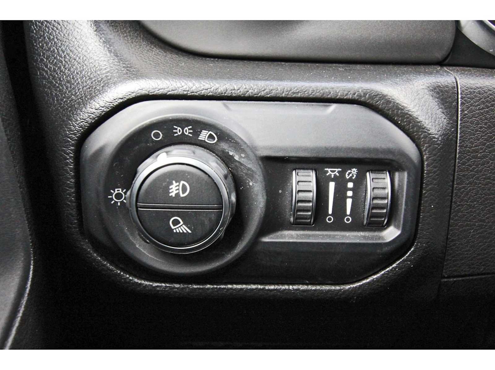Used 2022 Jeep Gladiator Sport AWD/4WD image 18