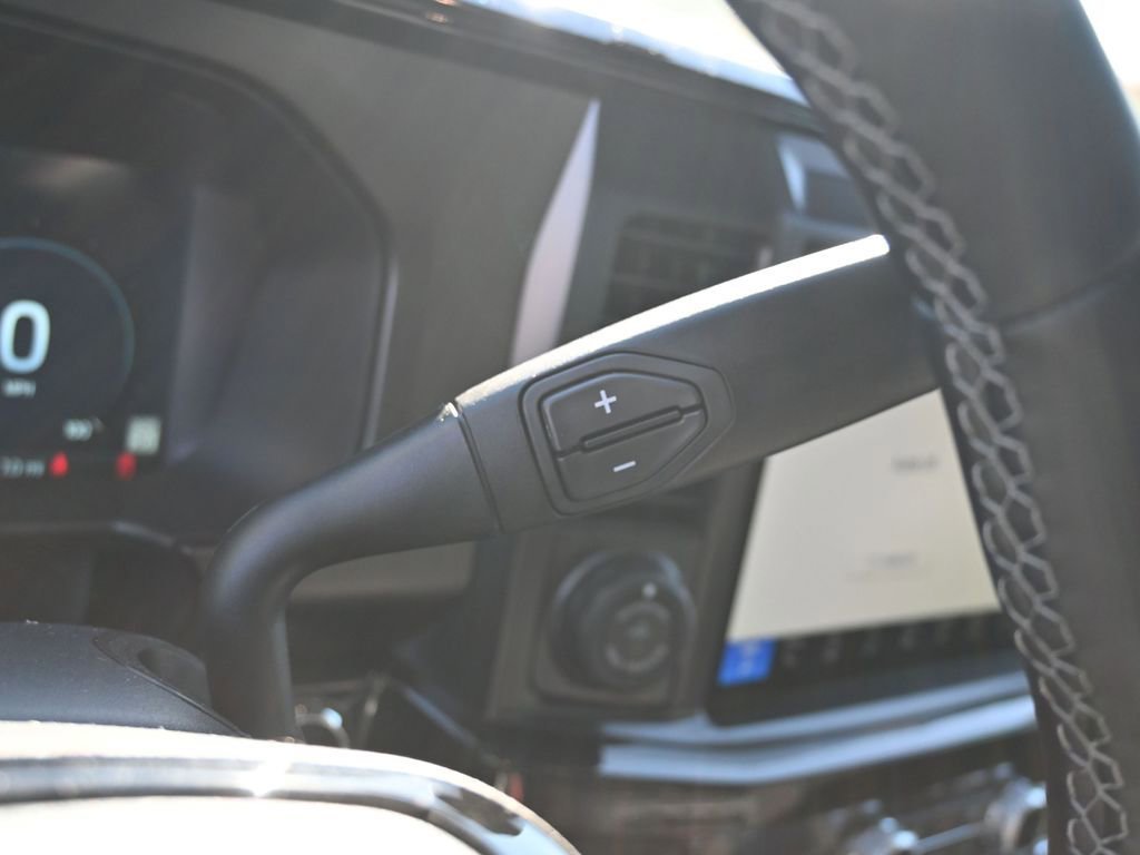 New 2026 Ford F250 Lariat w/ Black Appearance Package image 19