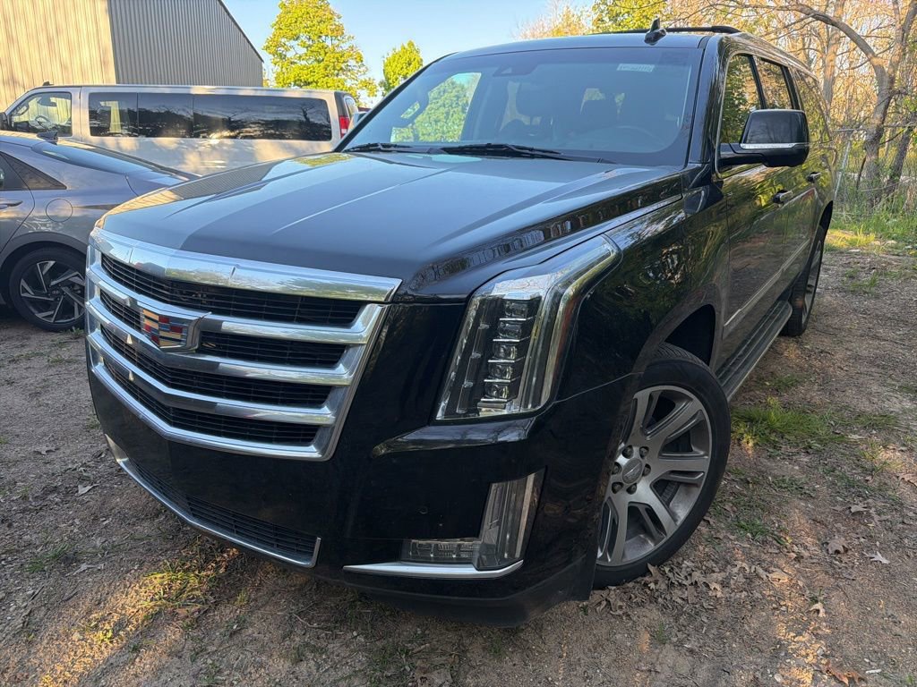 Used 2017 Cadillac Escalade ESV Luxury AWD/4WD image 1