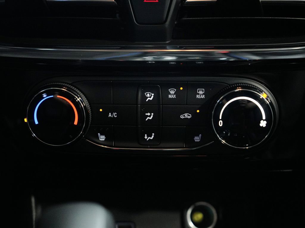 Used 2025 Buick Encore GX Sport Touring w/ Comfort Package FWD image 19