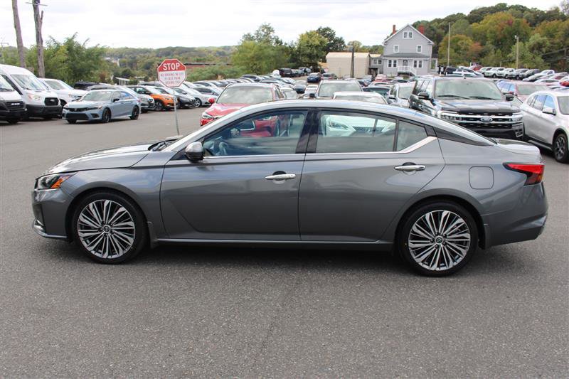 Used 2023 Nissan Altima 2.5 SL image 5