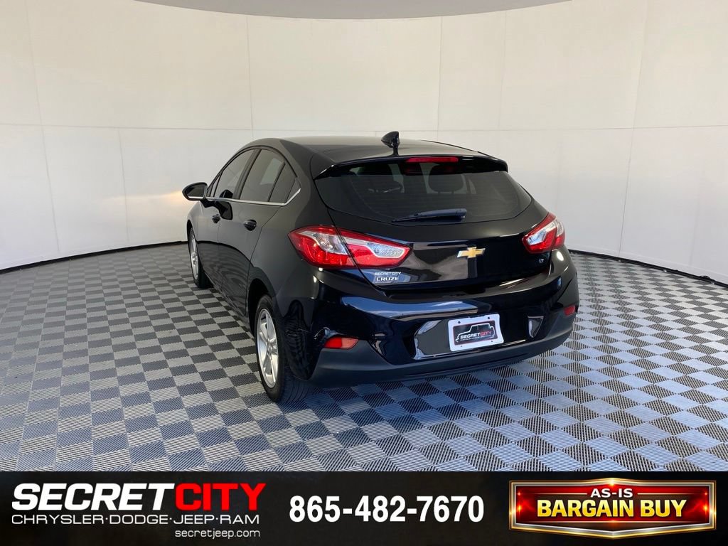Used 2018 Chevrolet Cruze LT w/ Convenience Package FWD image 5