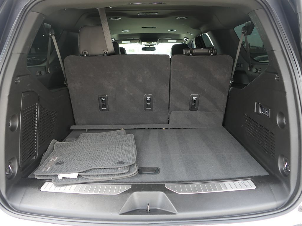 Used 2025 GMC Yukon XL Denali RWD image 20