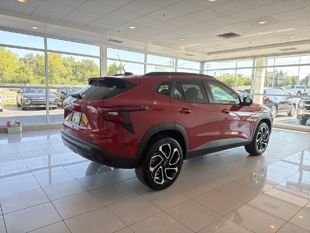 New 2026 Chevrolet Trax RS w/ Driver Confidence Package FWD image 11