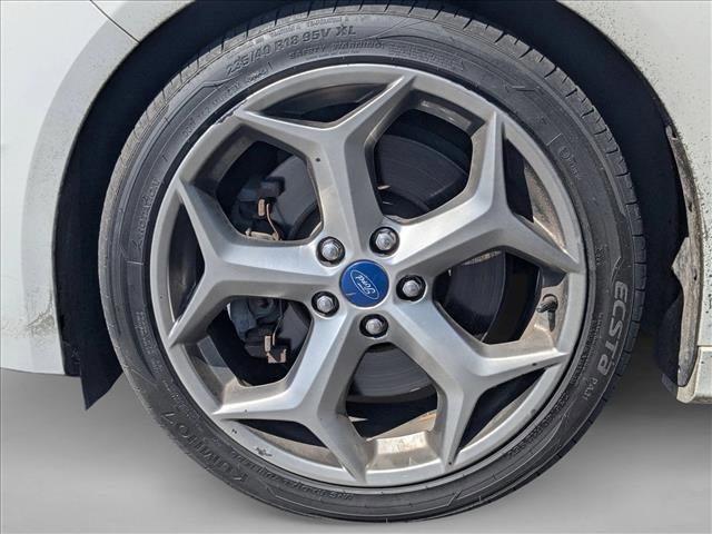 Used 2018 Ford Focus ST w/ Equipment Group 401A image 19