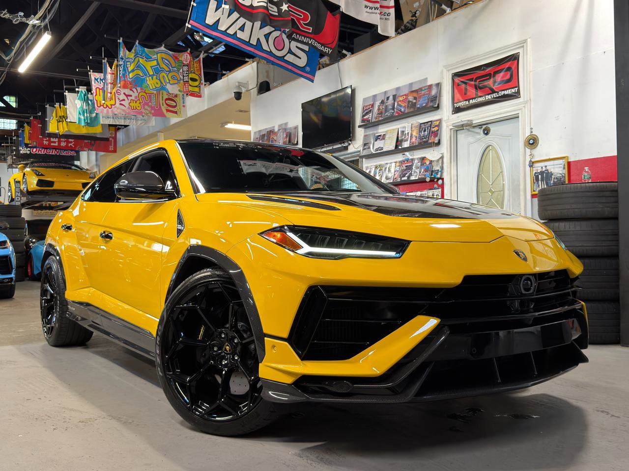 Used 2023 Lamborghini Urus Performante