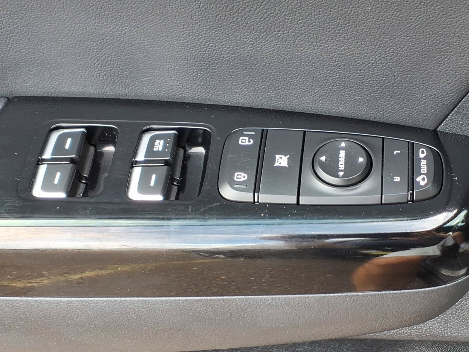 Used 2022 Kia Sportage Nightfall Edition w/ Nighfall AWD Premium Package image 23