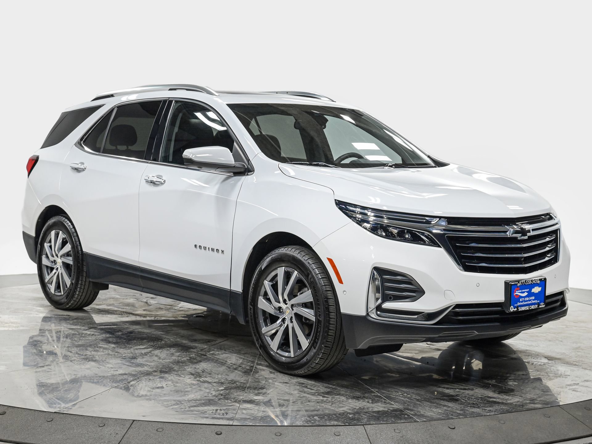 Used 2023 Chevrolet Equinox Premier FWD image 9