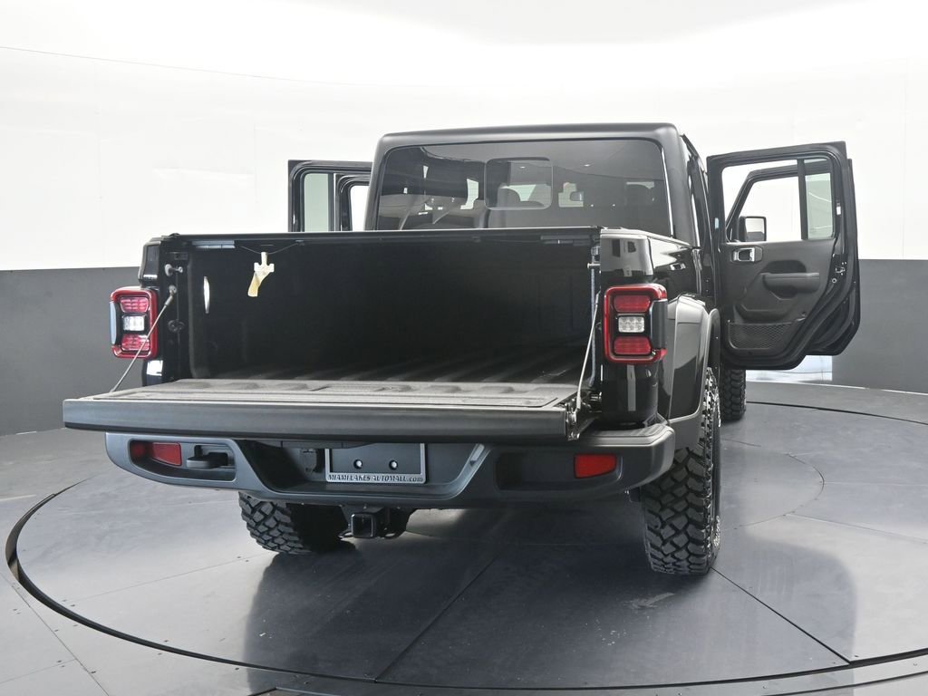 Used 2024 Jeep Gladiator Sport image 76