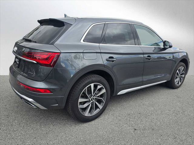 Used 2023 Audi Q5 2.0T Premium Plus w/ Premium Plus Package AWD/4WD image 3